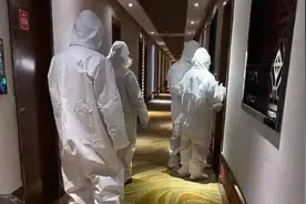 天津大姐魔性吐槽隔离酒店不让抽烟，工作人员：现在她想戒烟视频封面