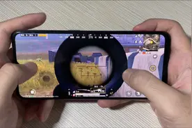花900买了部OPPO Reno3手机，怎么样？备用玩游戏如何？视频封面