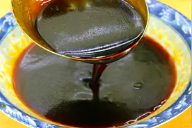 川味复制红酱油的做法，咸甜鲜香色泽红亮，比直接买的生抽更鲜美视频封面