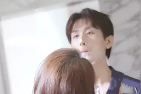 南风知我意：张予曦给成毅刮胡子，成毅忍无可忍，一把抱住她狂亲视频封面