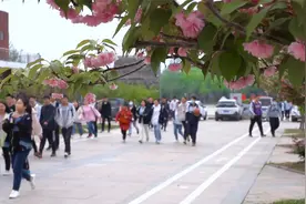 临沂一中南校区2018级--毕业典礼视频封面