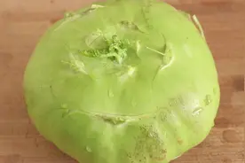 苤蓝这个做法真的值得试一试，鲜香爽口又入味，营养解馋，真好吃视频封面