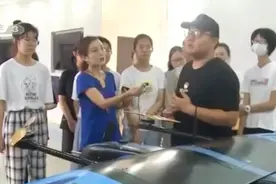 智能海洋装备探寻海洋：水火箭、无人机、水下机器人、波浪涌动机视频封面