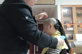 帮小媳妇剃光头视频封面