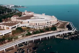 厦门岛最南端的海景别墅烂尾22年，这位置选得可真好！视频封面