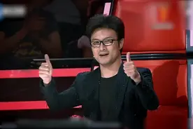 好声音：俩个女人合唱《让每个人都心碎》，没有嘶吼只有温柔！视频封面