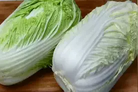 买大白菜，选绿色的还是白色的？老菜农教我记住3点，不会再买错视频封面