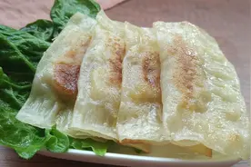 馄饨皮最简单的做法，加上香蕉，比肉馅做的还好吃视频封面