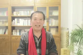 河南一农民工带100万现金坐火车，乘警两天一夜守护视频封面