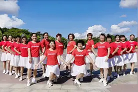 八一特献，军歌水兵舞《说句心里话》唱出战士们想家的心情