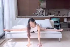【性感美女瑜伽教学】遇上这样的瑜伽美女，你会忍不住收藏么？视频封面
