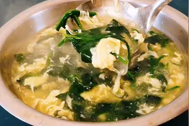 菠菜鸡蛋汤这样做真简单，鸡蛋不散花菠菜不发涩，一大盆不够喝视频封面