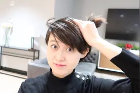 在美国染成金发被怀疑智商低？理发师不会理发，价格300块倒不少视频封面