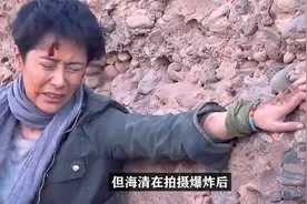 红海行动：导演用枪指挥演员拍戏，张译都差点吓得放弃了！视频封面