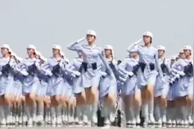 探秘女民兵方队：有81位“妈妈队员” 平均身高1米72