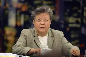 香港特区首任立法会主席：新一届立法会不会成为“橡皮图章”视频封面