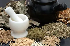 熬中药时，加多少水药效最好？视频封面