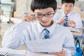 近视眼可以恢复视力吗？医生：三种方法恢复视力，有效纠正近视视频封面