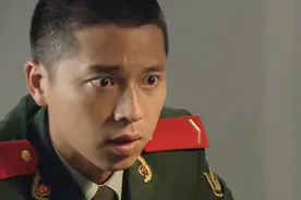 影视：歹徒入侵武警电脑，不料小伙是个电脑高手，反入侵歹徒电脑视频封面