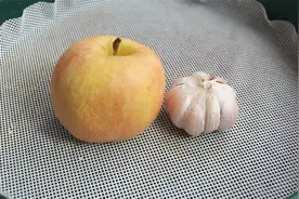 苹果加大蒜放锅里蒸一蒸，作用太厉害了，很多人不知道，长见识了视频封面