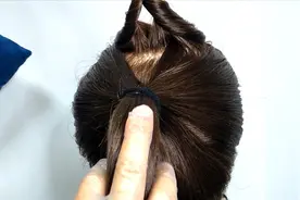 又高又“不掉”的马尾是这样扎的，帅气显高，很适合小个子女生视频封面