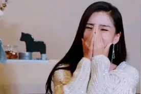 baby节目上情绪失控落泪，为了救场哭着道歉：说的话令人心疼视频封面
