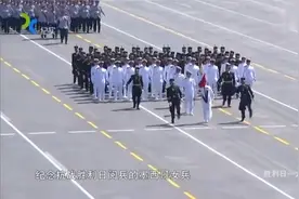 档案：9.3阅兵，三军仪仗女兵仪仗队首次出现，铿锵玫瑰飒爽英姿视频封面