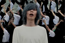 最“抠门”的歌手，一首《Lemon》在日本封神，拿下7亿播放！