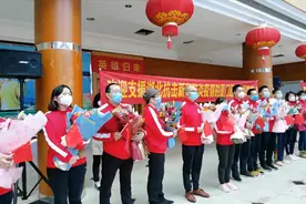 纪录片-厦门首批援鄂医疗队平安归来，向英雄致敬！视频封面