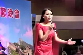 牛肉汤店主李莉，现身香港演唱遭质疑，清唱一段后大爷羞愧极了视频封面