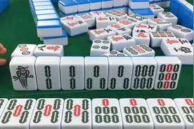 碰吃加抢杠，老将的麻局策略与清晰的思路，真不是盖的视频封面