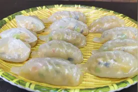 水晶蒸饺详细做法，从外皮到馅料，干货满满一次成功视频封面