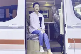 4卧5座款上汽大通原创RV90B型房车，售出报价36.98万视频封面