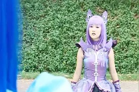 巴啦啦小魔仙：美琪美雪遇到严莉莉搅局！双方顿时变身开打！视频封面