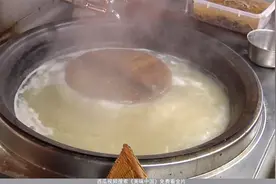 镇江有一种锅盖面，独特在把锅盖放面锅里煮，这种做法会好吃吗？视频封面