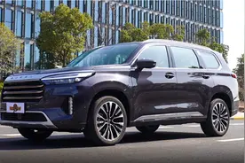 星途揽月全方位体验：一台匹配大都市气质的7座SUV？视频封面