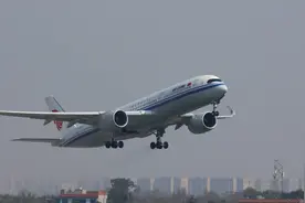 成都双流国际机场即将进行重大升级改扩建视频封面