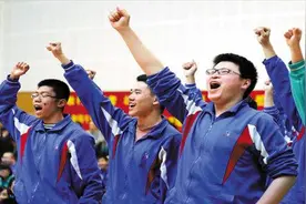 47年前，那位轰动一时的“白卷英雄”张铁生，如今现状怎样？视频封面