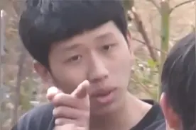 变形计中愤怒瞬间，暴躁老爸差点把儿子逼疯，王境泽上演一秒变脸视频封面