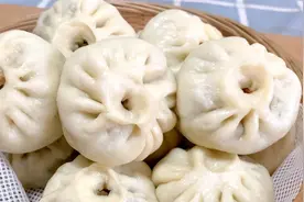 2天不吃就馋这锅包子，调馅配方都告诉你，皮软馅香，又吃了6个视频封面