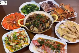 家婆上来啦，咱们婆媳合作，两小时整了8菜1汤，满满的幸福感视频封面