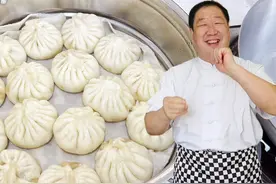 包子皮怎么做松软口感好？肉馅怎么调鲜嫩味足？教你家常版小笼包视频封面
