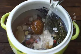 孩子多吃不长肉，试试这碗“独脚金消积汤”，一周3次助积食