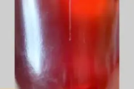 蜂蜜放久了颜色为什么会变深？过期的蜂蜜还能吃吗？视频封面
