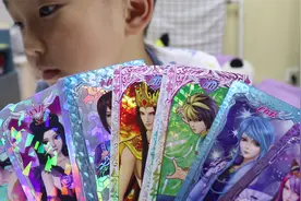 叶罗丽卡片：2盒星愿父子用卡当扑克牌，还能这么玩，厉害！视频封面