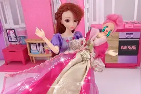 妈妈给女儿买的连衣裙太大了，自己穿正好视频封面