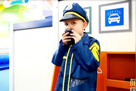 萌宝奇乐园：萌宝体验各种职业，有消防员警察还有厨师哦！视频封面