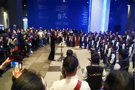 “世界孤独症关注日”，上海童声合唱团地铁站献唱视频封面