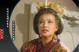 武则天获得两位新男宠后，就整天沉迷男色，逐渐荒废朝政视频封面