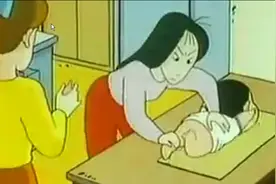 蜡笔小新：小新便秘肚子好痛，老师们帮他灌肠？视频封面